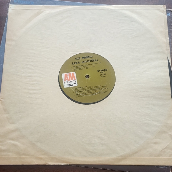 Liza Minnelli Self Titled Vinyl LP AM Records SP 4141 - Picture 4 of 6